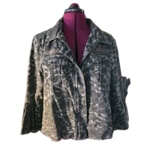 Mossimo Camouflage Utility Jacket Raw Edge Ruffle Sleeves XL
